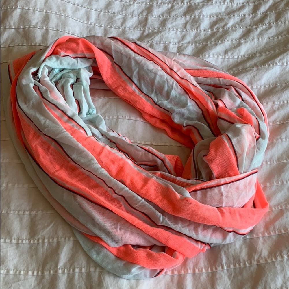 GAP Light Modal Infinity Scarf